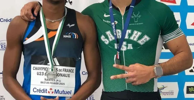 photo  cameron ngo, ici avec jérémie lararaudeuse, peut afficher un grand sourire après sa médaille d’argent conquise au courage  &copy;  ouest-france 