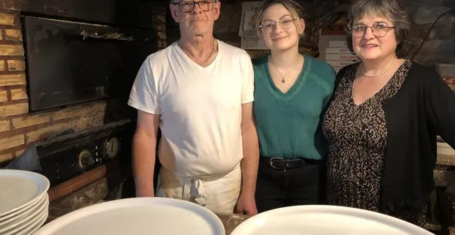 photo  de gauche à droite : benoît, sylvie et noémie blaizot.  &copy;  ouest-france 