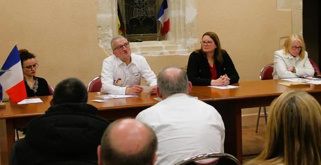 photo  de droite à gauche, nathalie ory, trésorière, virginie andry, adjointe au maire, philippe ory, président, margaux ory, secrétaire adjointe.  &copy;  le maine libre 