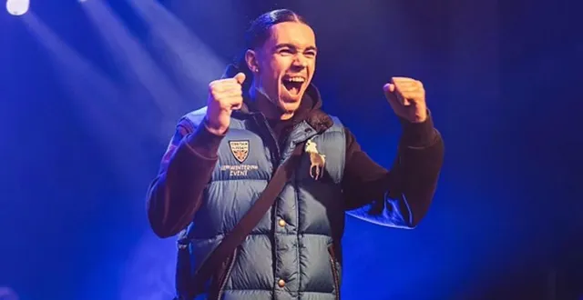 photo  amarioo a laissé exploser sa joie quelques secondes après avoir été sacré lauréat du tremplin éclosion 2025.  &copy;  ouest-france 