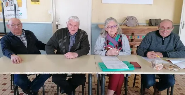 photo  de gauche à droite : gilbert pipard, emile lesourd, catherine juvin et christian joly, membres du bureau de l’association.  &copy;  co 