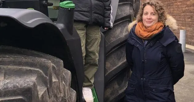 photo  lillian et céline sa maman.  &copy;  le maine libre 