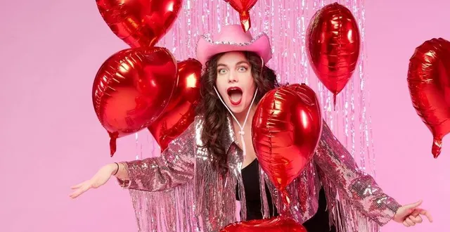 photo  chroniqueuse dans l’émission « quotidien » sur tmc, mahaut drama sera de la partie.  &copy;  fifou 