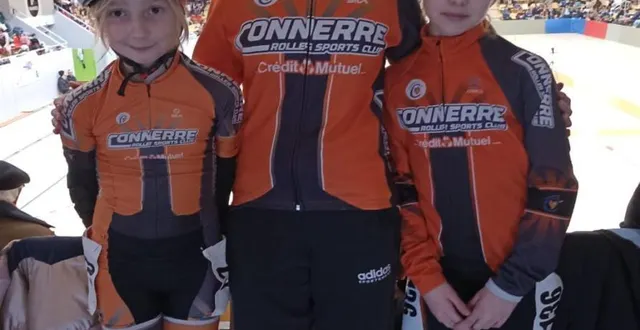 photo  les 3 patineuses heureuses de leur week-end à vannes  &copy;  ouest-france 