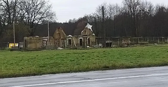 photo  la ferme des douves, à ruaudin, est en cours de rénovation.  &copy;  ouest-france 