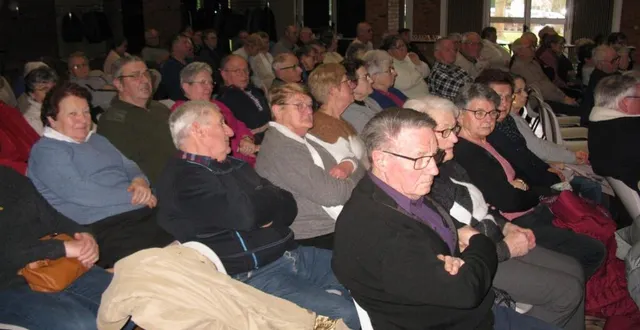 photo  l’assistance était concentrée pour accueillir le président départemental.  &copy;  ouest-france 