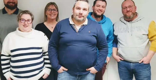 photo  le président benoît crosnier, au centre, en compagnie des nouveaux membres du bureau du comité d’animations et de loisirs.  &copy;  ouest-france 