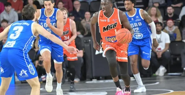 photo  abdoulaye ndoye, en vue la veille face à cholet, a de nouveau contribué au succès du msb ce samedi contre saint-quentin.  &copy;  guillaume marie 