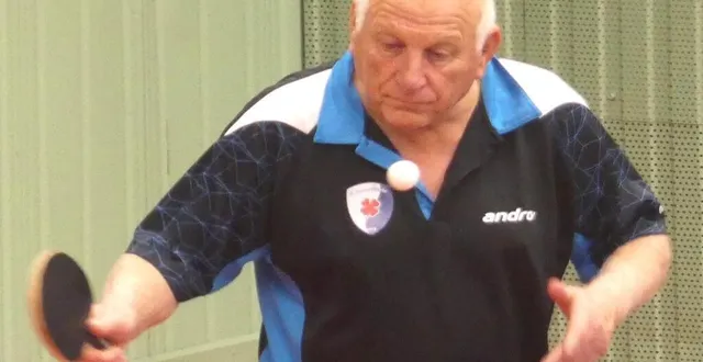 photo  à l’image de gérard champclou, 66 ans, venez profiter des bienfaits du ping-pong dans une ambiance conviviale.  &copy;  le maine libre 