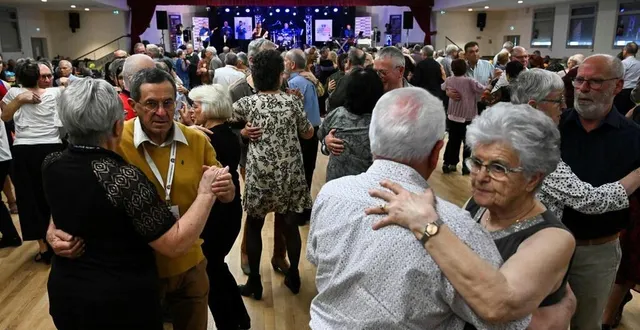 photo  comme en 2024, il y aura foule sur la piste du festival d’accordéon à mulsanne.  &copy;  archives le maine libre - denis lambert 