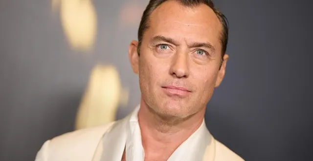 photo  l’acteur britannique jude law passe quelques jours de l’année dans sa maison à vaudelnay, au sud de saumur..  &copy;   archives / epa-efe / allison dinner 