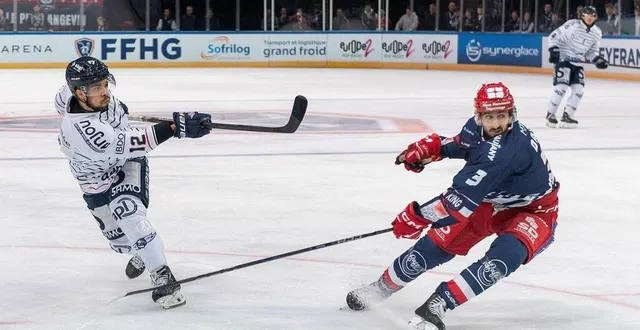 photo  peter valier a frappé le premier pour angers contre les brûleurs de loups, dimanche 16 février, en finale de coupe de france.  &copy;  mathieu pattier / ouest france 