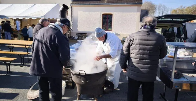 photo  le marchand de boudin à la cuisson.  &copy;  le maine libre 