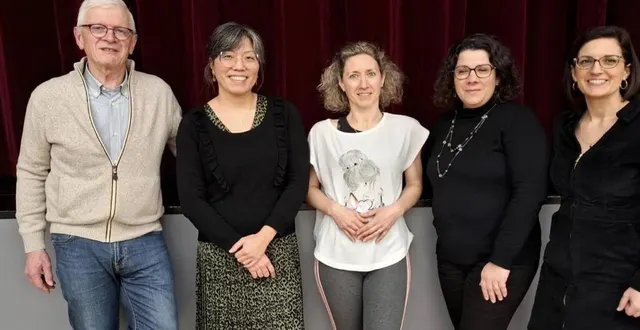 photo  l’asl organise sa soirée temps’dance avec la professeure de modern’jazz amandine hardouin (au centre).  &copy;  le maine libre 