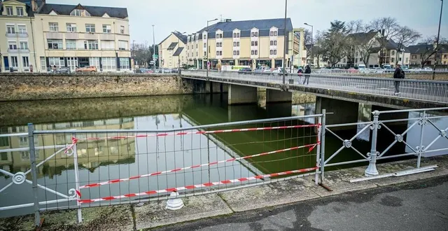 photo  le lieu de l’accident entre le pont gambetta et le pont perrin.  &copy;  photo le maine libre yvon loue 