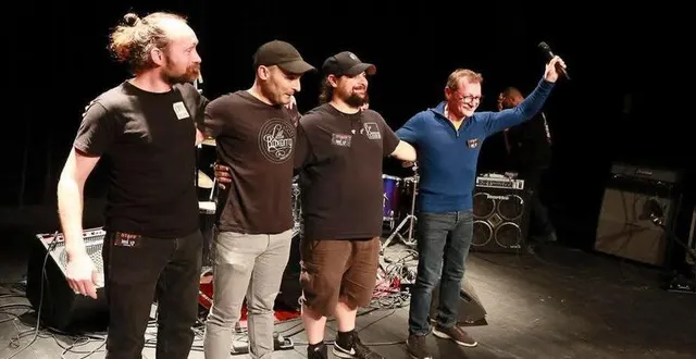 photo  les trois professeurs à l’origine du projet : denis roy, emmanuel gaudin, guillaume rossard en compagnie de bertrand loiseau, ex-président de l’école de musique de beaulieu et aujourd’hui vice-président du quartet.  &copy;  co 