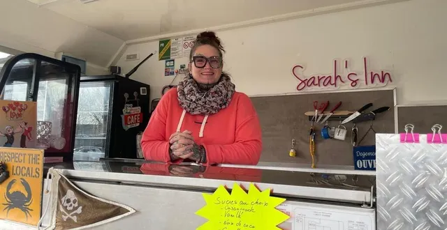 photo  le breizh truck, avec à sa tête sarah, est présent tous les samedis sur le parking kiabi.  &copy;  ouest-france. 