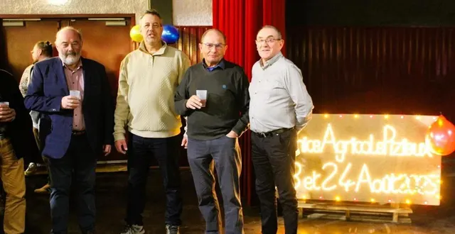 photo  jean mulot, maire de pizieux : christophe théval, président de cap 25 : jean-claude briant, président délégué du comice : bernard nicolas, président du jardinier sarthois de la section mamers lors de la soirée pot-au-feu.  &copy;  le maine libre 