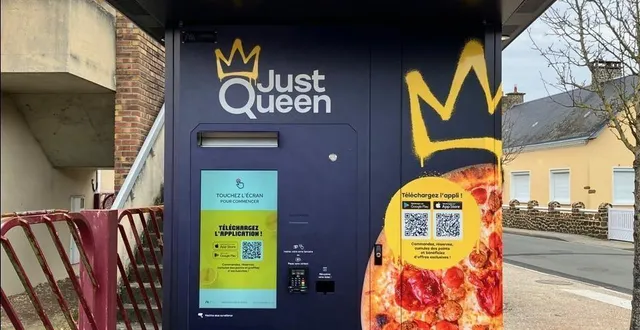 photo  sur la borne, on peut commander les classiques pizzas 4 fromages, reine ou encore cannibale, mais aussi une pizza bonbons.  &copy;  le maine libre 