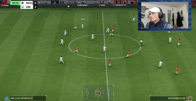 photo  camus lépine représente le sc tufféen en ecoupe de france, il diffuse certaines de ses parties sur la plateforme twitch.  &copy;  capture d’écran twitch 