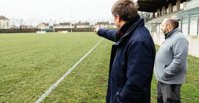 photo  le terrain principal du stade jacques-fould est particulièrement sollicité au cours de l’année.  &copy;  ouest-france 