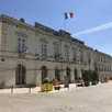 photo  à partir du lundi 24 février 2025, l’accueil général de la ville de sablé-sur-sarthe mais aussi de la communauté de communes du pays sabolien, situé dans l’hôtel de ville, sera fermé le samedi matin. 