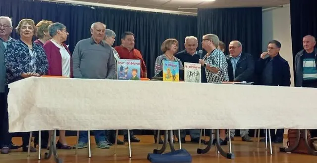 photo  les membres du bureau présentés par claudine martin.  &copy;  ouest-france 