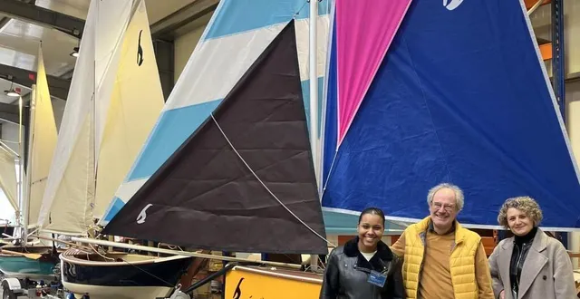 photo  patrick besnié entouré de ses responsables administrative et de la communication.  &copy;  co 