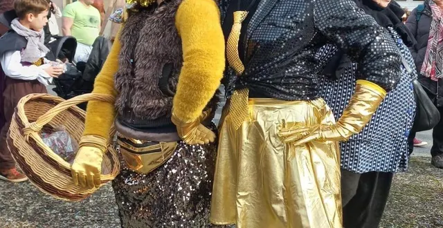 photo  de nombreux habitants se sont déguisés et ont fait la fête.  &copy;  le maine libre 