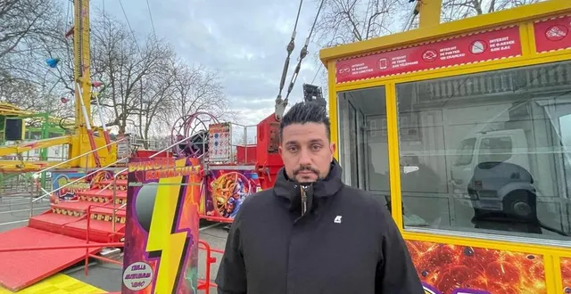 photo  freddy malemanche est propriétaire de l’attraction « katapult », l’une des nouveautés de l’année 2025 à la fête foraine de la flèche.  &copy;  le maine libre 