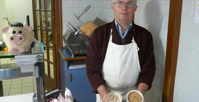 photo  la recette des rillettes de françois chassais est très souvent primée dans les concours.  &copy;  le maine libre 