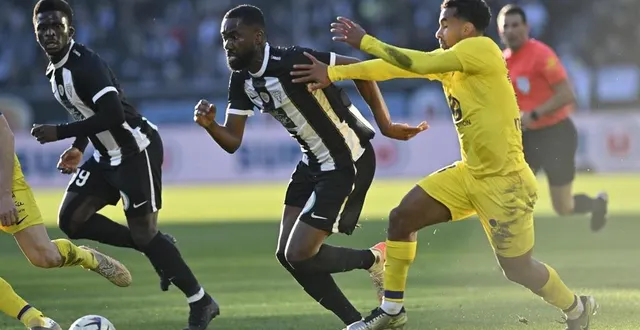 photo  jean-eudes aholou est moins aérien, ces derniers temps…  &copy;  thomas brégardis 