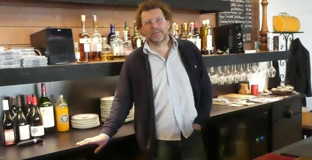 photo  frédéric roques préside l’association jazz du bon. elle propose, huit concerts de blues les vendredis de mars et avril, à 20 h, en plus des concerts de jazz le samedi.  &copy;  ouest-france 