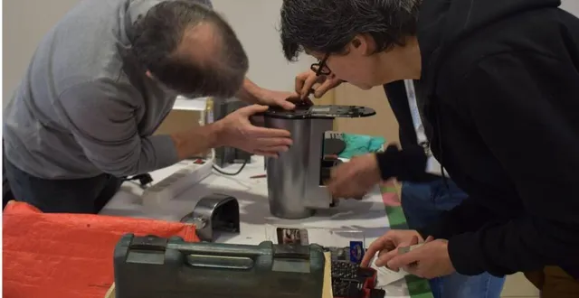 photo  le brico’solidaire permet d’apprendre à réparer son matériel défectueux.  &copy;  le rabelais 