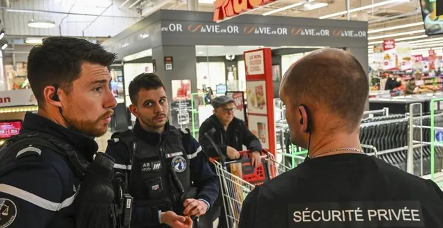 photo  les militaires de la brigade de la chapelle-saint-aubin sont très présents dans la zone nord du mans, où les nombreux commerces sont touchés par des cambriolages et des vols à l’étalage.  &copy;  le maine libre – denis lambert 