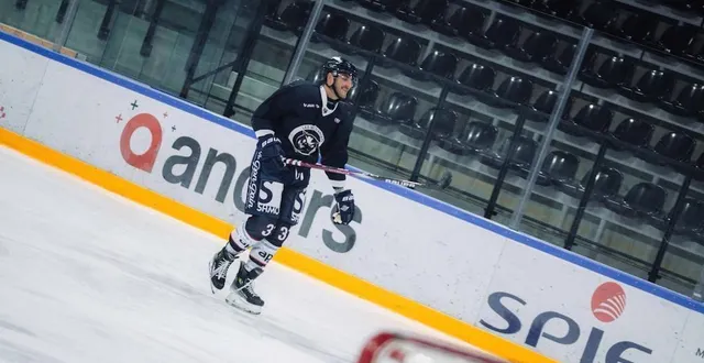 photo  brady shaw et les ducs sont bien partis pour sortir chamonix.  &copy;  ducs d’angers 