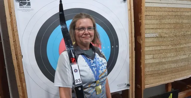 photo  présidente du club des archers du val d’authion, la beaufortaise emilie pantais a obtenu le titre de championne de france de tir à l’arc sur 70 mètres, la distance dite olympique, le 14 juillet dernier.  &copy;  co – agathe le nueff 