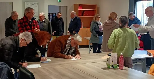 photo  la distribution de pièges a eu lieu à la mairie, vendredi dernier. une nouvelle commande sera effectuée pour combler la demande.  &copy;  ouest-france 