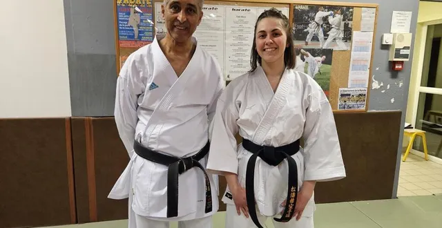 photo  claire-alice porte sa ceinture noire dont elle vient d’obtenir le 2e dan aux côtés de son professeur, hamid ben lahoucine.  &copy;  ouest-france 
