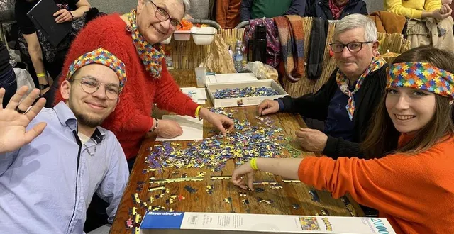 photo  pendant 24 heures, ils ont assemblé des puzzles. et ils en veulent encore !  &copy;  ouest-france 