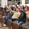 photo  c’est dans une bonne ambiance que les habitants de rouperroux-le-coquet valident l’engagement de la commune pour l’organisation du comice agricole 2026, un projet collectif prometteur. 