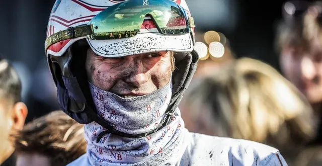 photo  nicolas bazire termine meilleur entraîneur du meeting d’hiver sur l’hippodrome de paris vincennes qui s’est fini le 1er mars 2025.  &copy;  bruno vandevelde - le trot 