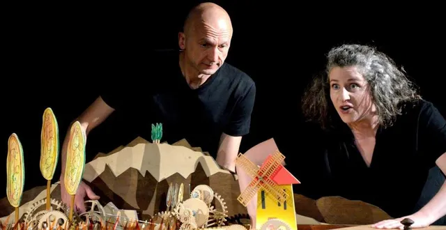 photo  boris alestchenkoff et marjorie kellen viendront avec un théâtre de machines pour conter flaubert.  &copy;  médiathèque jlt 