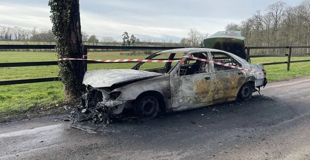 photo  les pompiers ont éteint un feu de voiture au lieu-dit le tellier à sévigny, près d’argentan (orne), samedi 8 mars 2025 au matin.  &copy;  ouest-france 