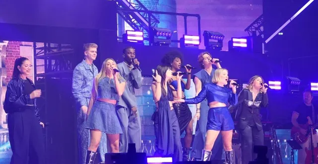 photo  marine, ebony, franck, charles, ulysse, marguerite, maïa, maureen et emma ont fait le show devant un public conquis.  &copy;  le maine libre 