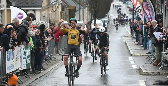 photo  pierre couvigny (moyon percy vélo club) a remporté la première course de la saison sur route en sarthe, à parigné-l’évêque, ce dimanche 9 mars 2025.  &copy;  photo : le maine libre 