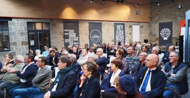 photo  tous les militaires de la cob, les retraités de l’arme, les élus, les pompiers et des représentants d’association étaient réunis à l’ekklesia.  &copy;  ouest-france 