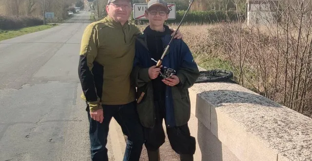 photo  jean-louis et raphaël ont passé la matinée au pont.  &copy;  le maine libre 