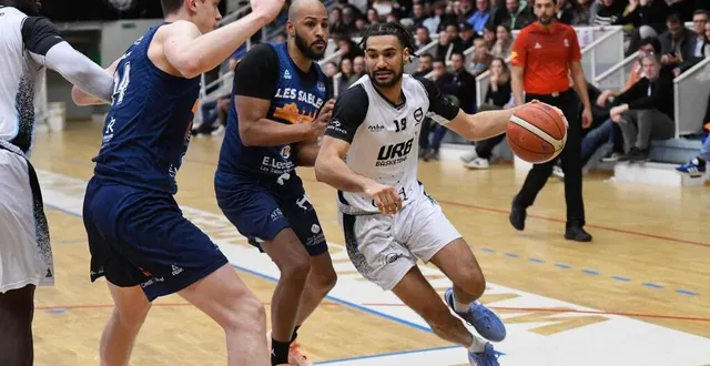 photo  paul billong s’éclate à l’union rennes.  &copy;  photo : jocelyne régent 