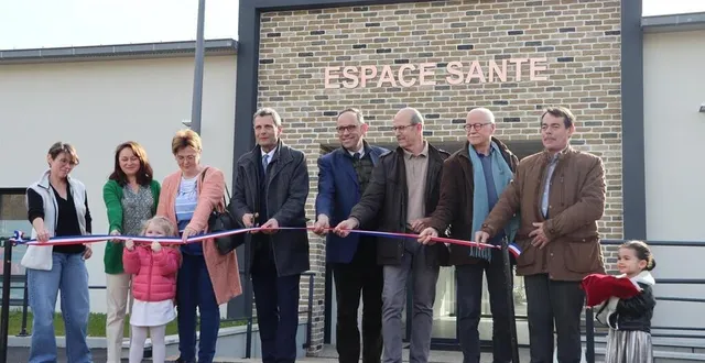 photo  samedi 8 mars 2025, jean-louis morice, le maire de noyen-sur-sarthe, a inauguré l’extension de l’espace santé de la commune.  &copy;  ouest-france 